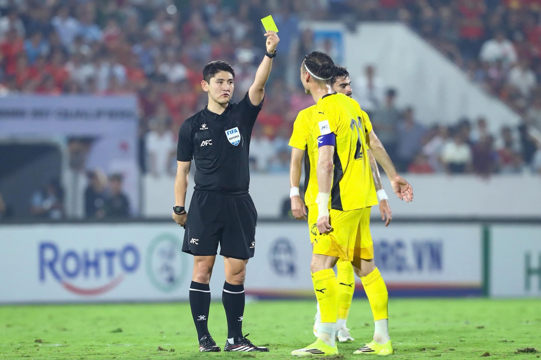 Trọng tài Hàn Quốc bắt chính trận “đinh” Thể Công Viettel vs Ninh Bình
