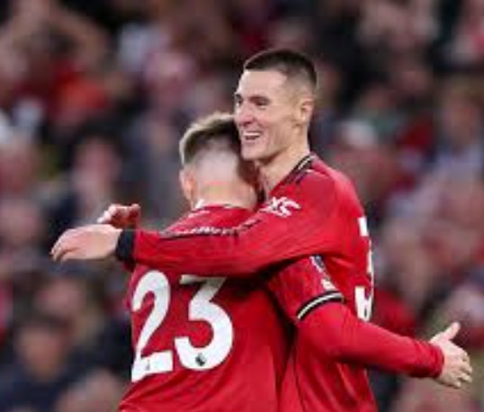 Tỷ lệ kèo trận MU vs Liverpool, 21h30 ngày 3/5, Ngoại hang Anh