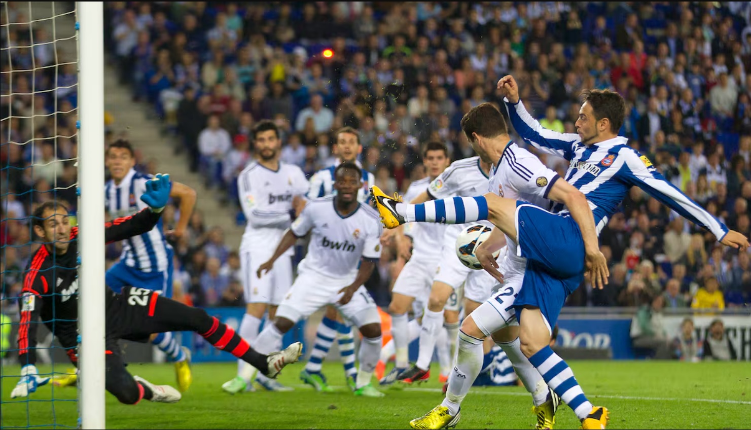 Kịch bản Espanyol trợ giúp Barcelona giành chức vô địch trước khi gặp Real Madrid