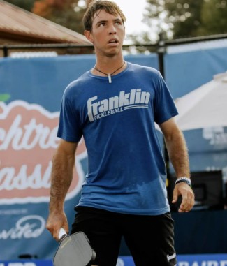 Profile VĐV JW Johnson môn Pickleball