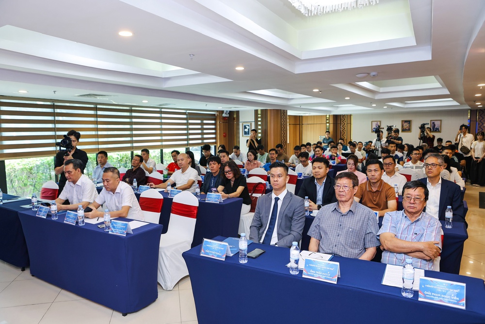 Giải bóng đá 7 người vô địch quốc gia (VPL-S7) ra mắt, hứa hẹn mùa giải hấp dẫn