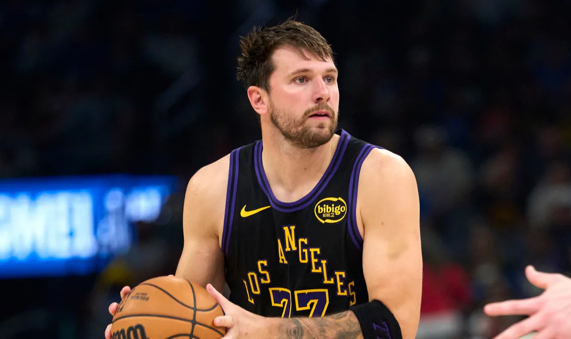 Luka Doncic tiết lộ lý do chọn Tây Ban Nha để điều trị chấn thương gân kheo trước thềm NBA Playoffs