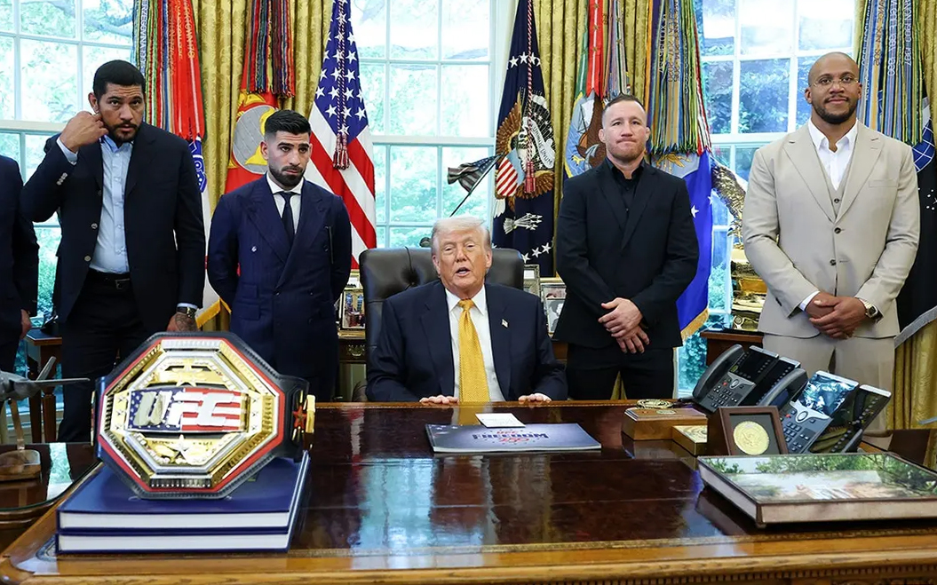 Ilia Topuria và Justin Gaethje "đại náo" Phòng Bầu dục trước thềm đại chiến UFC Nhà Trắng