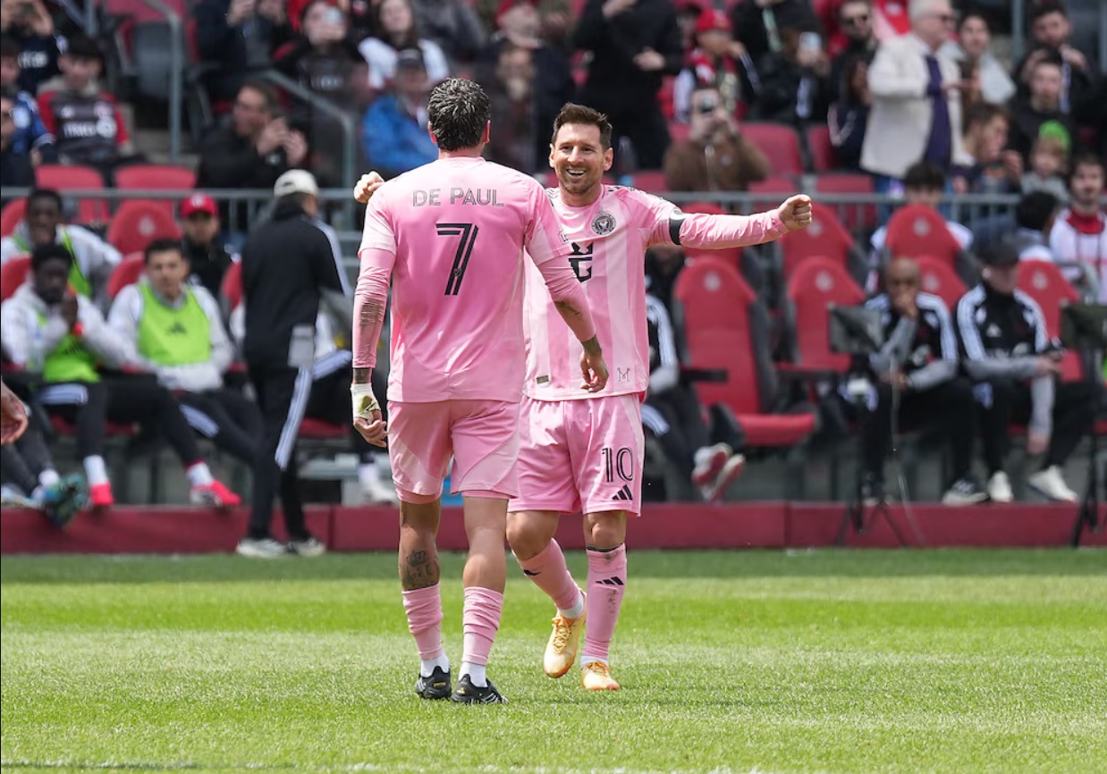 Messi ghi bàn và cú đúp kiến tạo giúp Inter Miami thắng đậm ở MLS