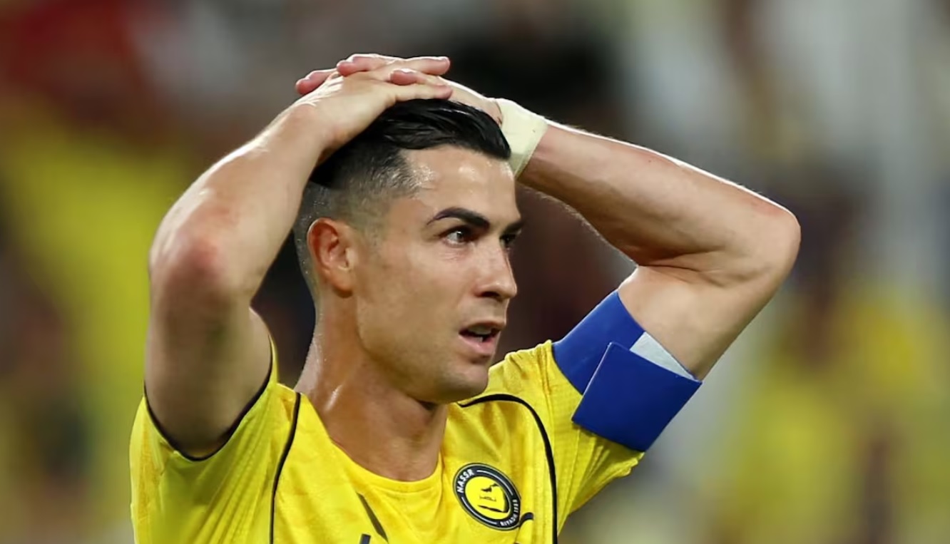 Cristiano Ronaldo vẫn chưa giành được danh hiệu nào cùng Al Nassr sau thất bại thứ 14