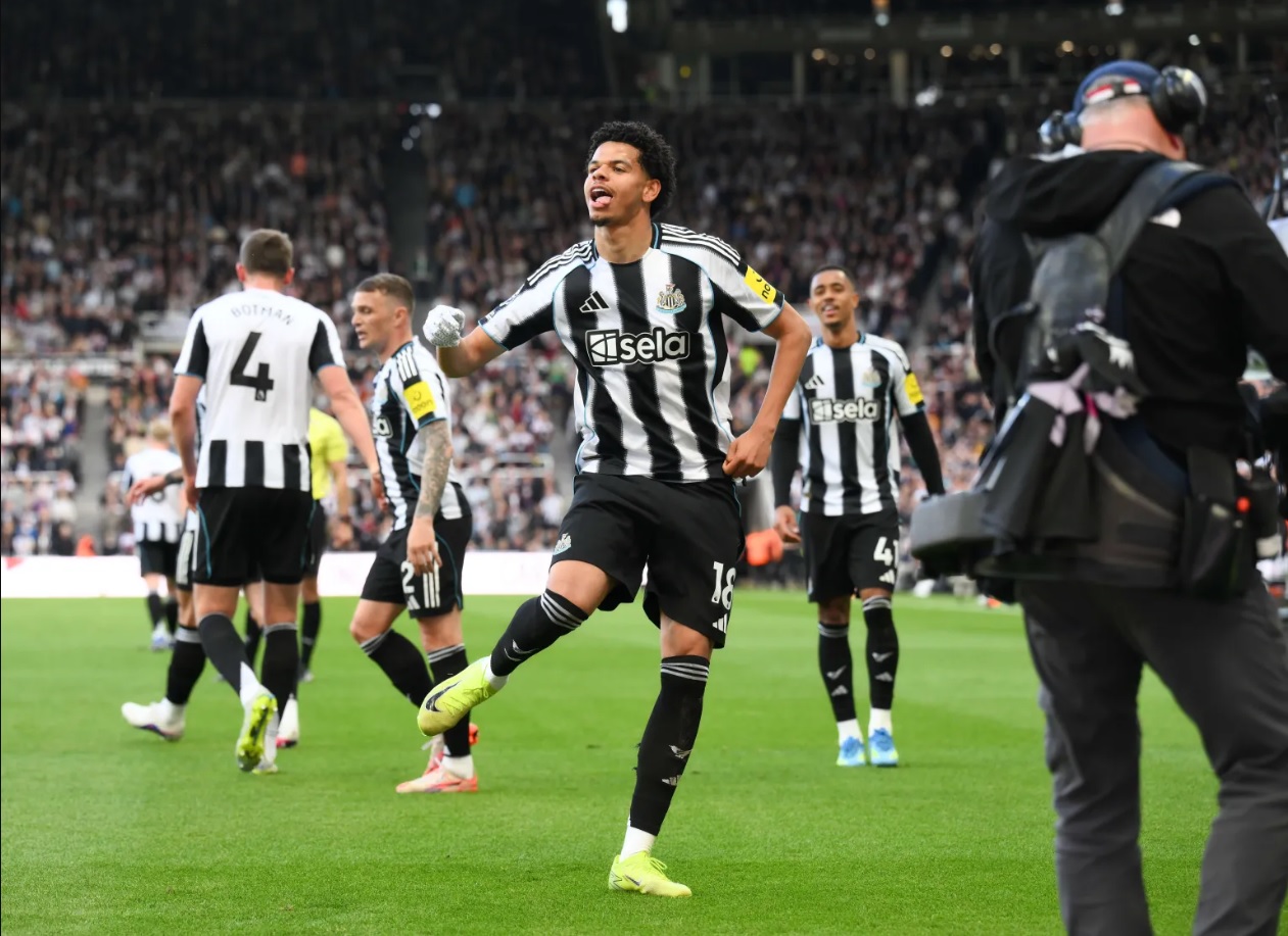 Bảng xếp hạng Ngoại hạng Anh mới nhất: Tottenham có cơ hội thoát hiểm
