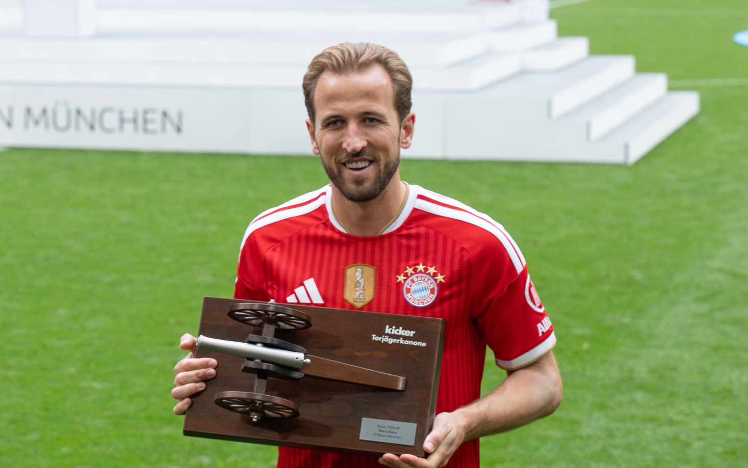 Harry Kane: Sau Vua phá lưới là Chiếc giày vàng châu Âu