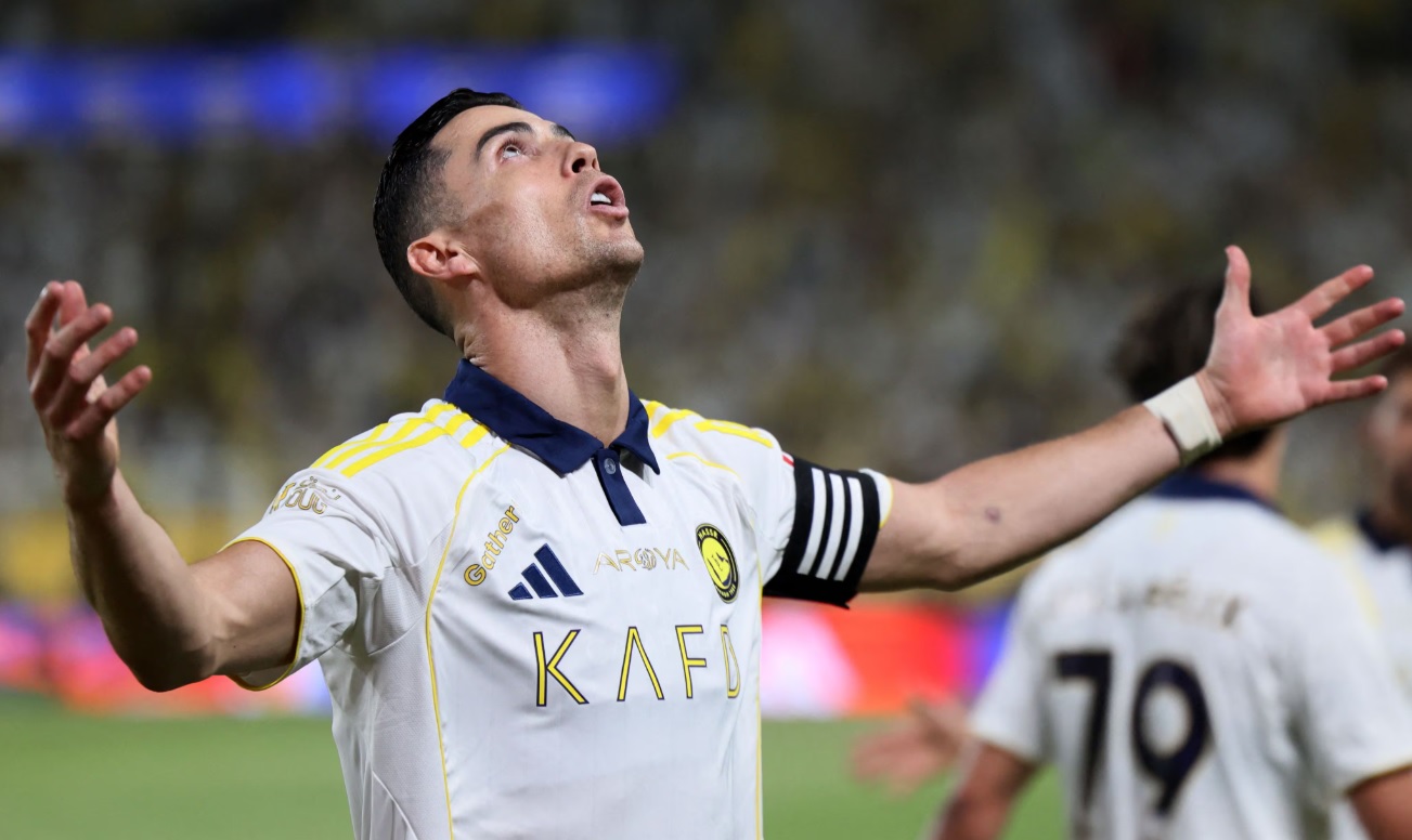 Cristiano Ronaldo giành được chức vô địch đầu tiên cùng Al Nassr sau cú đúp bàn thắng