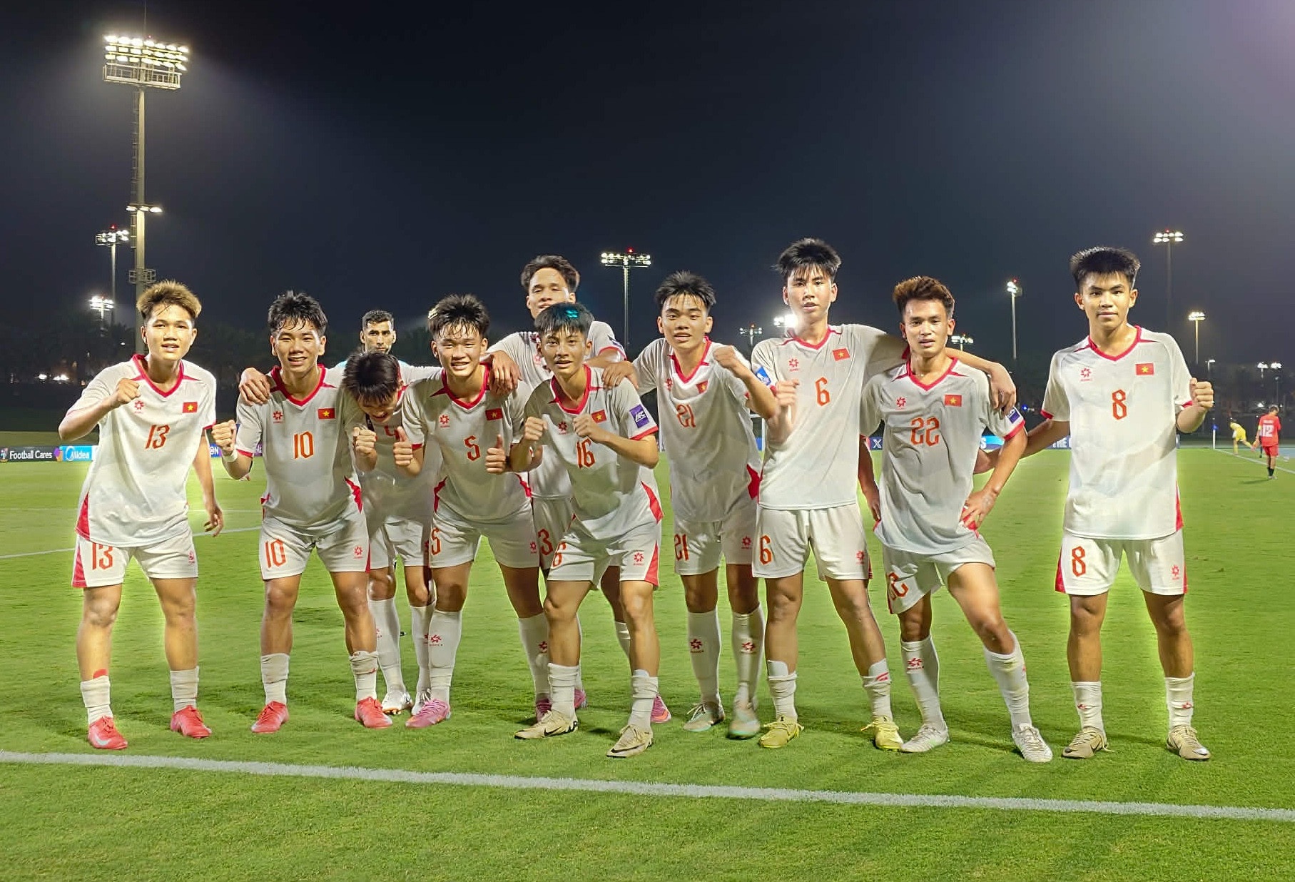 Bóng đá Việt Nam đi tìm chiến thắng đầu tiên ở World Cup