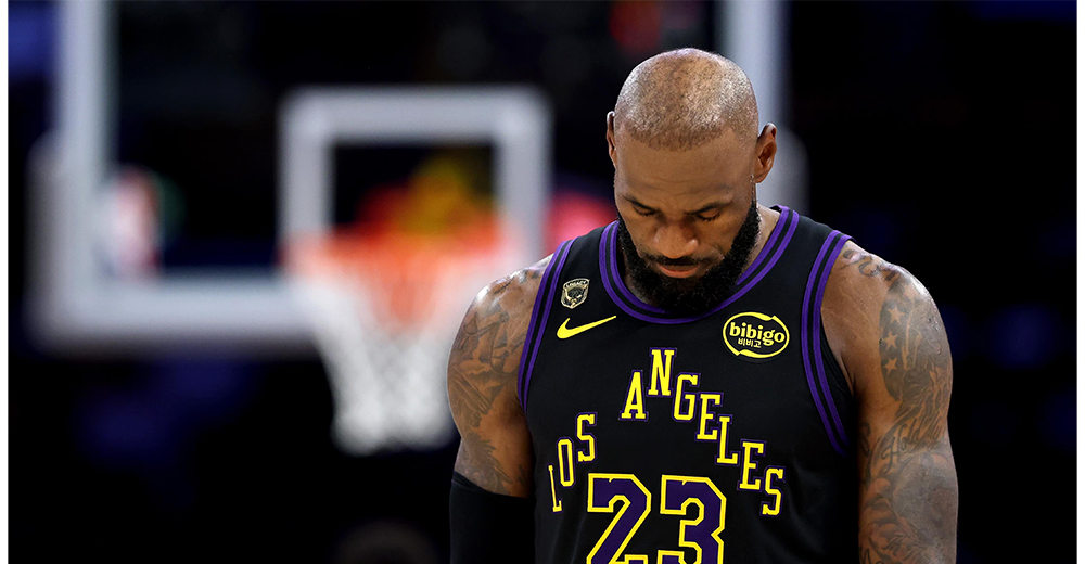 LeBron James vắng mặt trong danh sách đội hình tiêu biểu All-NBA, đứt chuỗi kỷ lục lịch sử