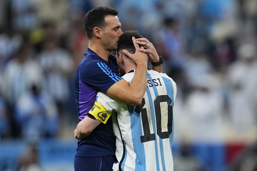 HLV Scaloni cập nhật tình hình của Messi và những tính toán nhân sự cho tuyển Argentina HLV Scaloni cập nhật tình hình của Messi và những tính toán nhân sự cho tuyển Argentina
