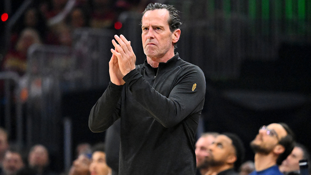 Dù thua trắng trước Knicks tại NBA Playoffs, Kenny Atkinson vẫn trở lại dẫn dắt Cavaliers