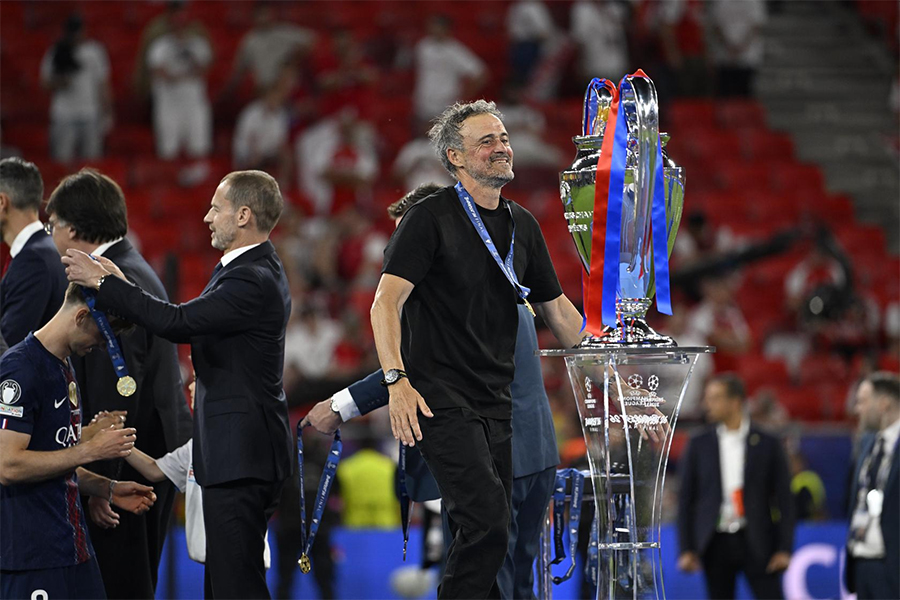 Luis Enrique và triết lý không khoan nhượng tạo nên nhà vô địch