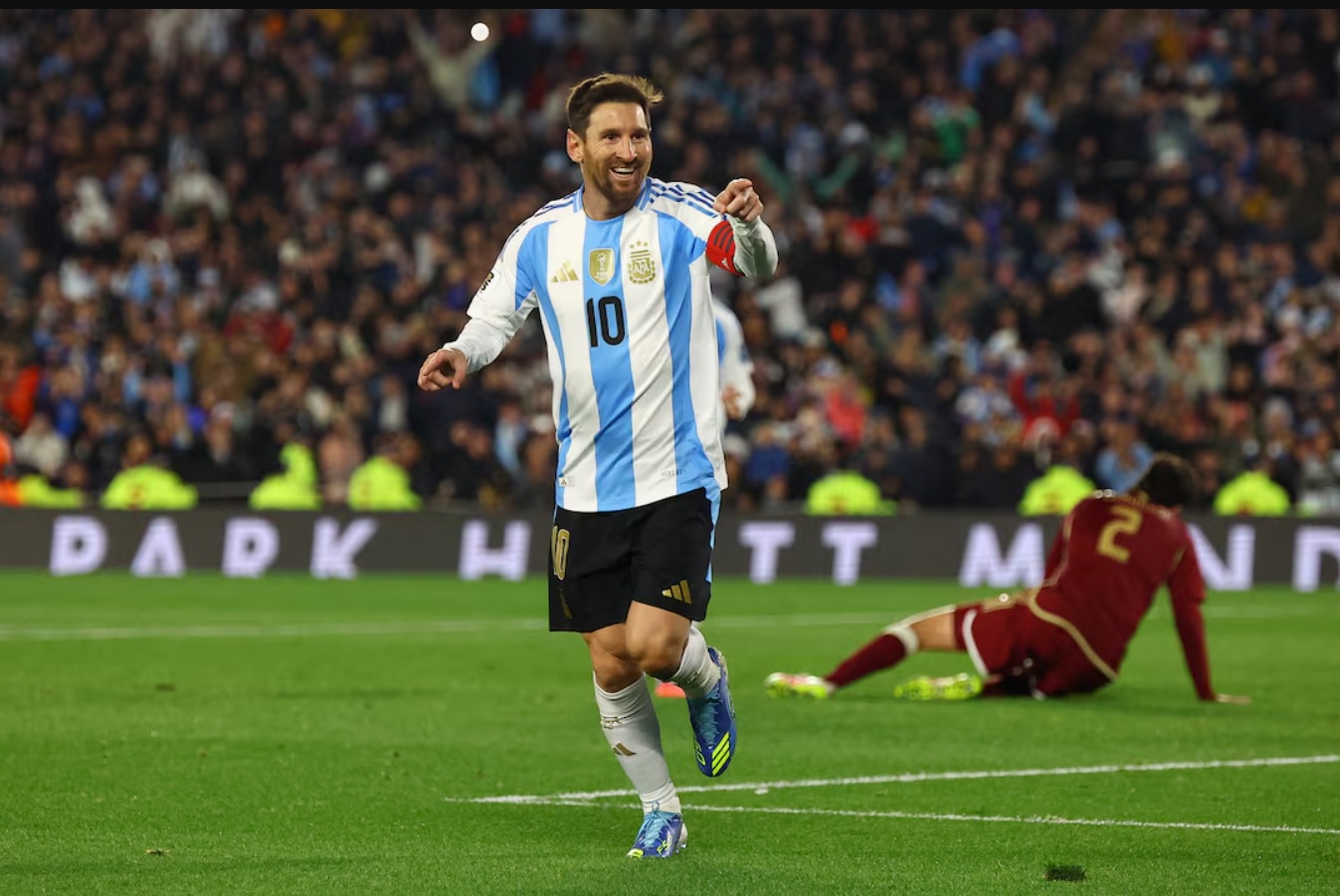 Messi cần bao nhiêu bàn để soán ngôi vua phá lưới mọi thời đại tại World Cup?