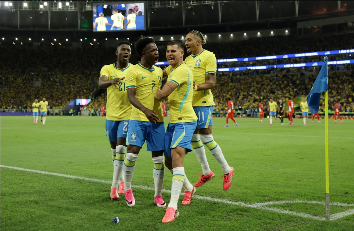 Vinicius cùng Brazil tạo Vinicius cùng Brazil tạo