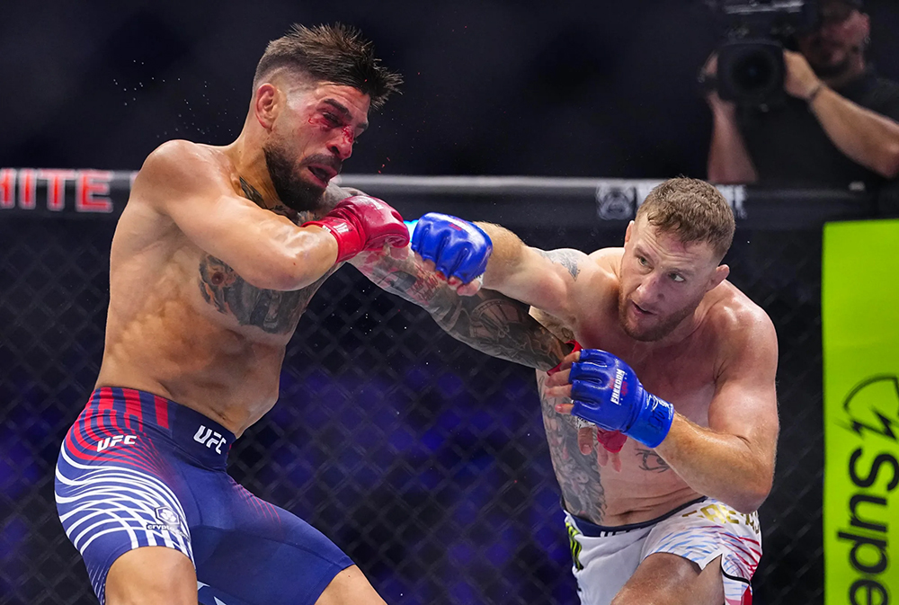 Kết quả UFC Freedom 250: Justin Gaethje lật đổ Ilia Topuria, lấy đai vô địch tại Nhà Trắng