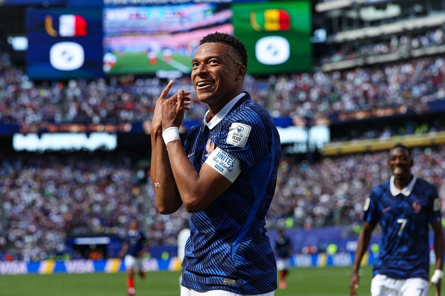 Mbappe giúp Pháp hạ gục Senegal sau khi lột xác ngoạn mục trong hiệp 2