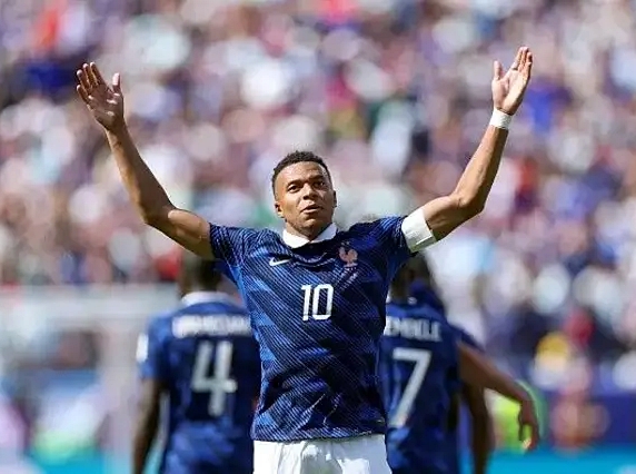 Mbappe bám đuổi kỷ lục ghi bàn World Cup của Messi và Klose