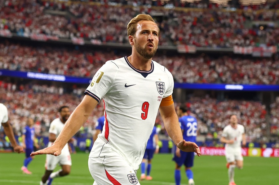 Kane, Olise và Diaz làm tăng thêm sức cạnh tranh cho danh hiệu Quả bóng vàng
