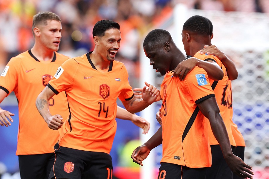 Brian Brobbey: Từ bị tống tiền, suýt bỏ lỡ World Cup đến người hùng của Hà Lan