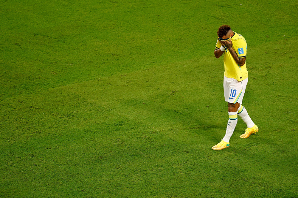 Rơi nước mắt ngày tái xuất: Neymar thi đấu trở lại cho tuyển Brazil sau 981 ngày chờ đợi