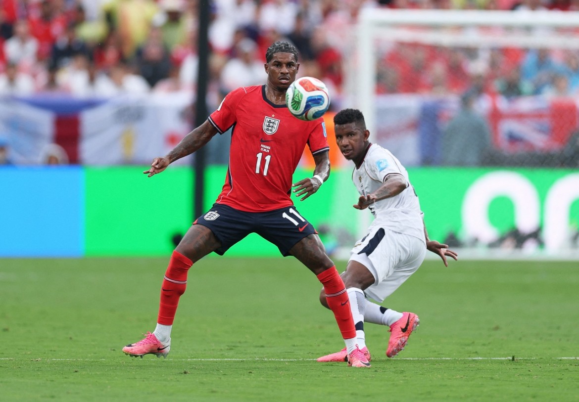 Alan Shearer mắng Rashford và Saka sau trận thắng Panama