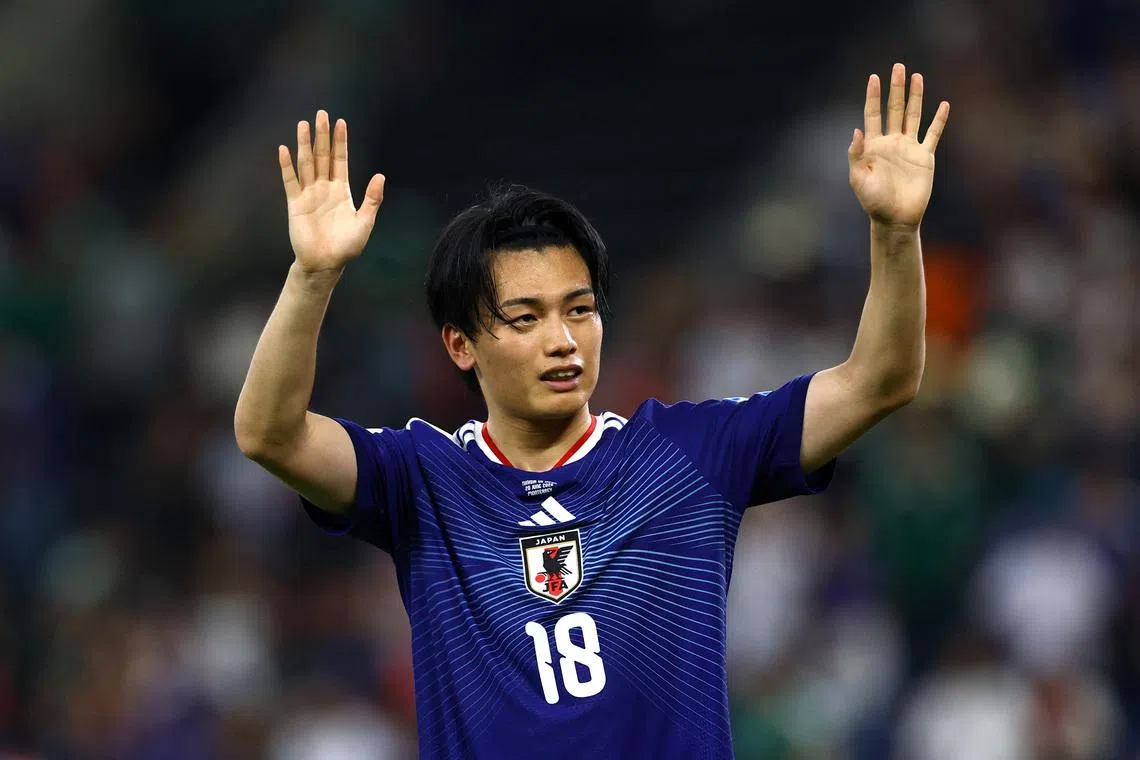 Tiền đạo Nhật Bản Ayase Ueda - Từ kẻ bị chối bỏ đến "sát thủ World Cup" được săn đón