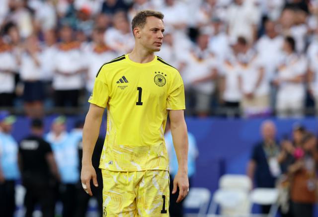 Manuel Neuer chê đồng đội tuyển Đức đá luân lưu kém sau cú sốc World Cup 2026