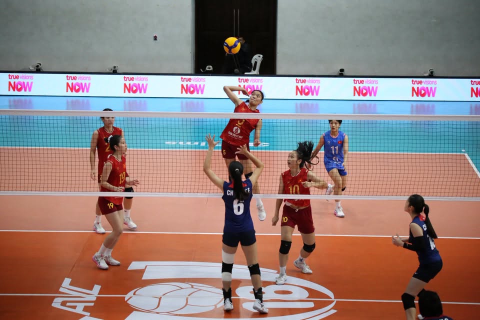 U18 Việt Nam đại thắng ngày mở màn, rộng cửa vào tứ kết Giải bóng chuyền nữ U18 châu Á 2026