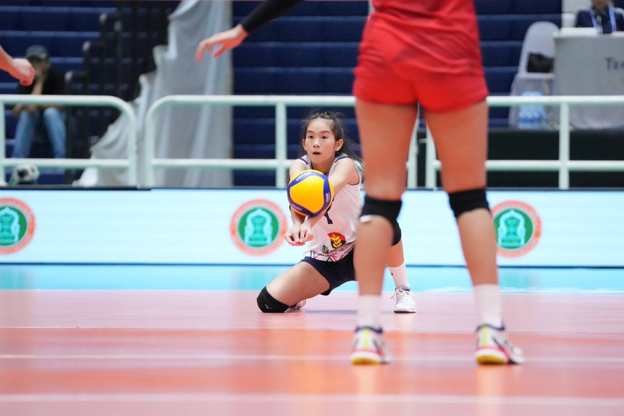 Libero Hoài Ân gặp vấn đề sức khoẻ bỏ lỡ 2 trận vòng bảng U18 AVC Championship