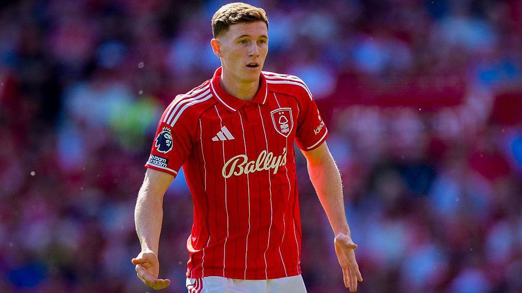 Elliot Anderson đến Man City và trở thành cầu thủ Anh đắt giá nhất mọi thời đại