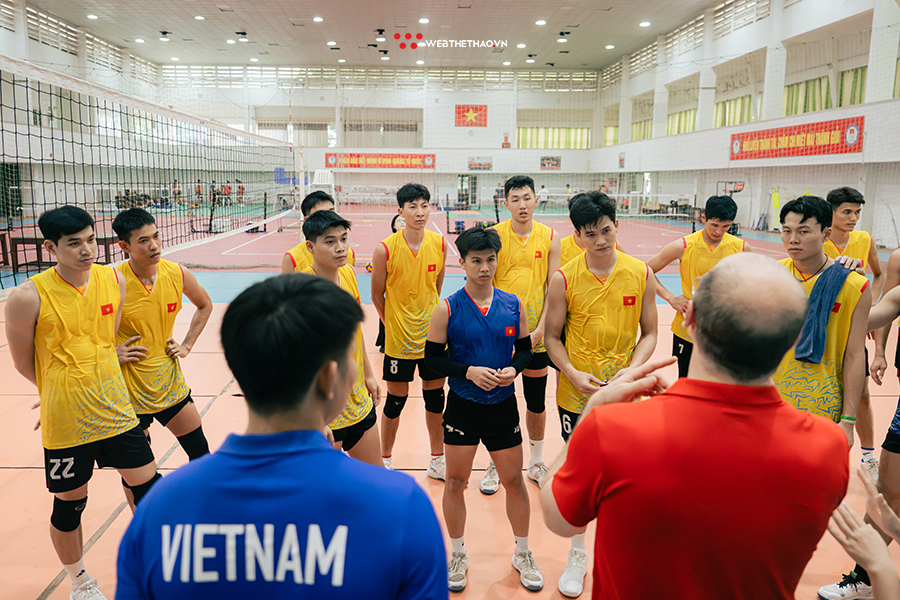 Đội tuyển bóng chuyền nam Việt Nam sử dụng hai đội hình khác nhau tại SEA V.Cup 2026