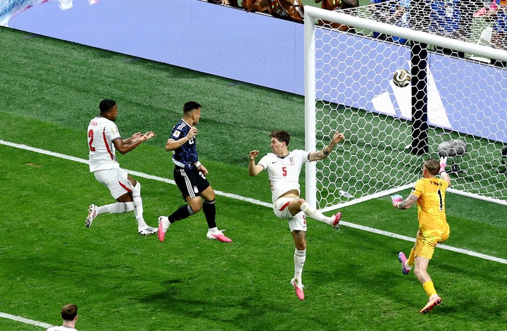 6 phút 33 giây điên rồ khẳng định bản lĩnh nhà vô địch của Argentina