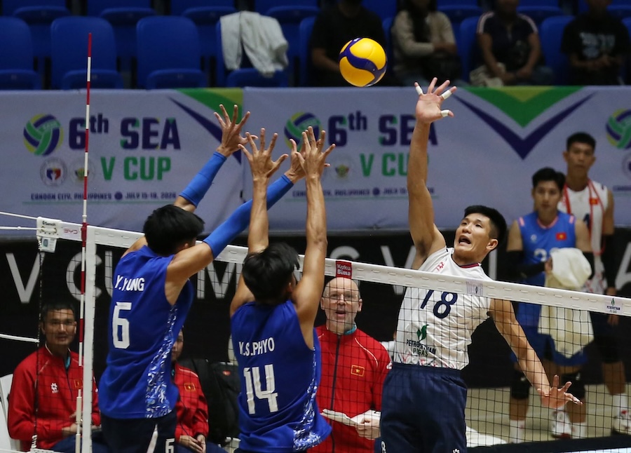 Việt Nam đ&aacute;nh bại Myanmar, gi&agrave;nh v&eacute; v&agrave;o b&aacute;n kết Sea V Cup 2026