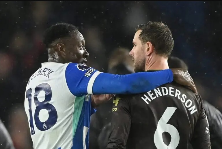 Chelsea muốn bổ sung kinh nghiệm cho đội hình bằng Welbeck và Henderson (Ảnh: Getty Images)