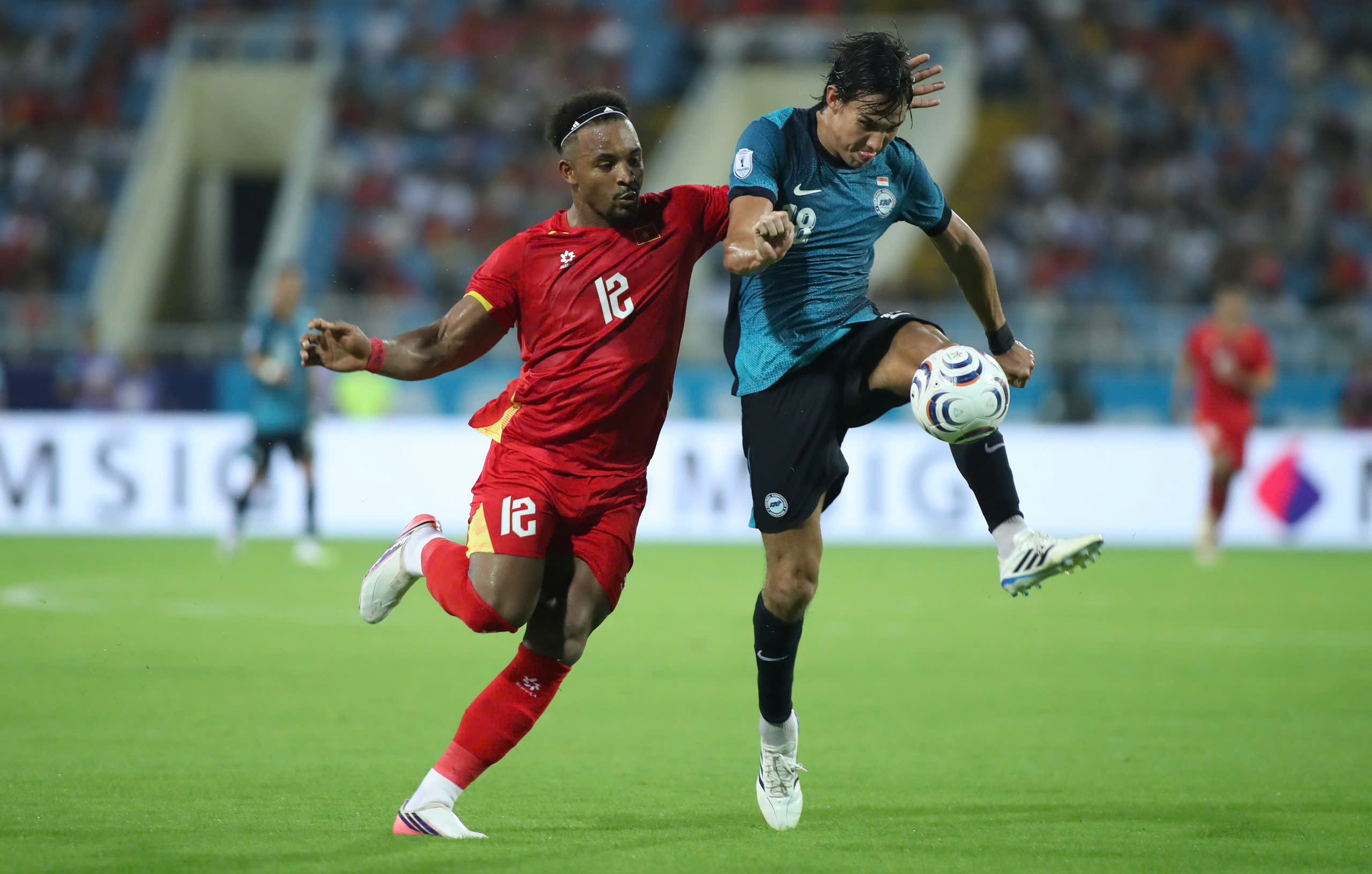 Xuân Son không thể ghi bàn cho Việt Nam trong trận hoà Singapore 0-0 (Ảnh: V.X)