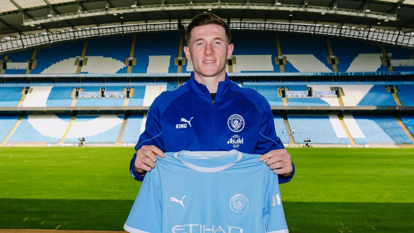 Anderson là một trong những bản hợp đồng mới của Man City mùa này (Ảnh: BBC)