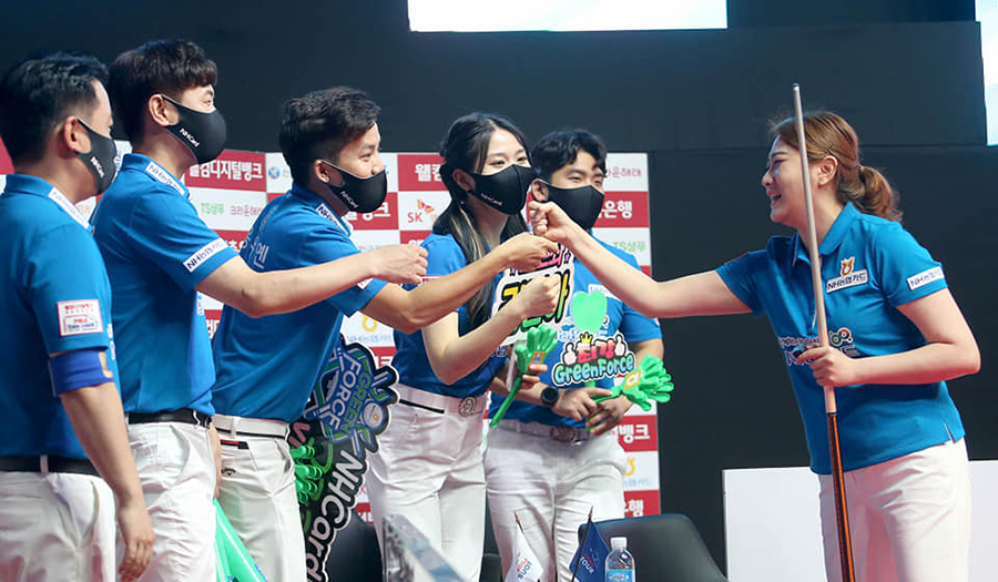Thi đấu thăng hoa, các đội của Minh Cẩm, Phương Linh áp sát ngôi đầu giải PBA Team League Round 2021/2022