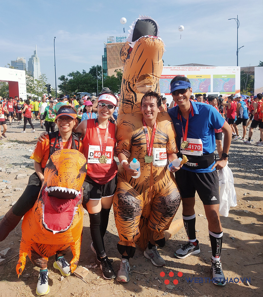 Những màn hóa trang độc lạ chỉ có ở Techcombank HCMC Marathon 2021