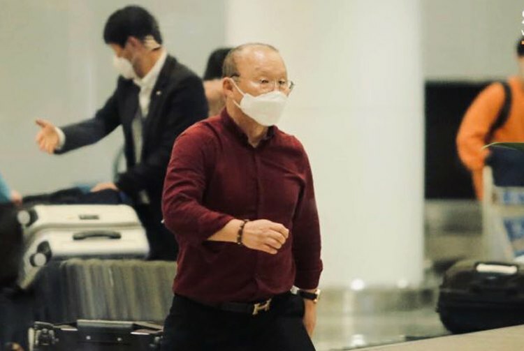 HLV Park Hang Seo trở lại Việt Nam, sẵn sàng cho vòng loại World Cup 2022