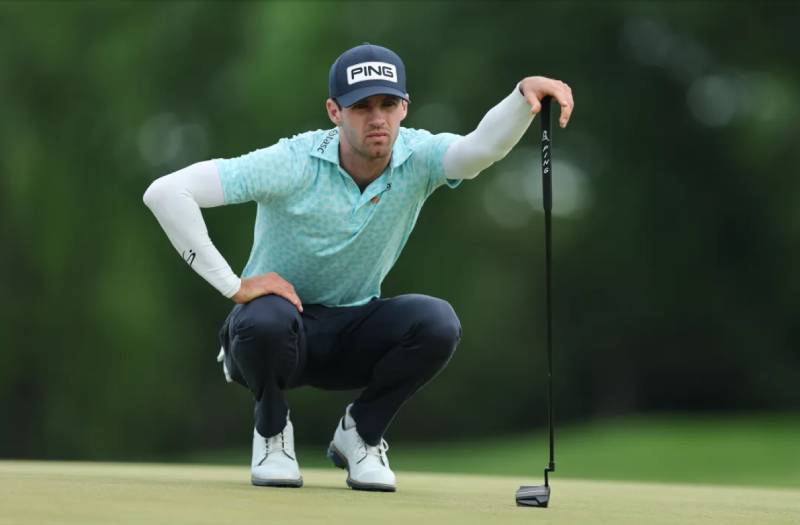 Alex Smalley phá thế giằng co, độc chiếm ngôi đầu giải Golf Major thế giới PGA Championship 2026 Alex Smalley phá thế giằng co, độc chiếm ngôi đầu giải Golf Major thế giới PGA Championship 2026