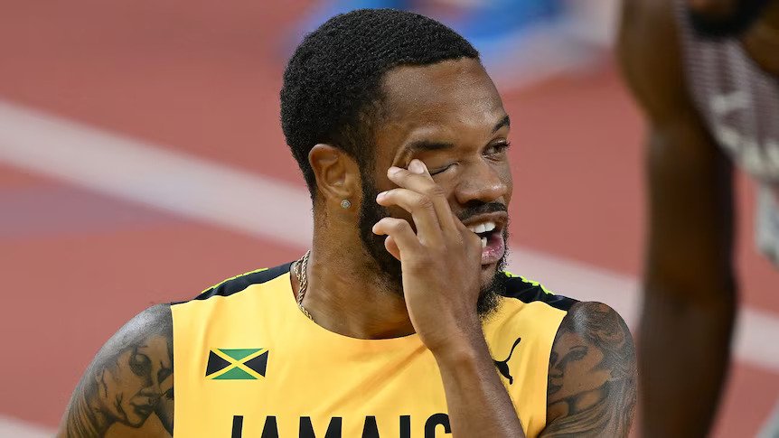 VĐV Jamaica bị giảm thị lực trước giờ thi đấu giải điền kinh thế giới vì kính bay vào mắt