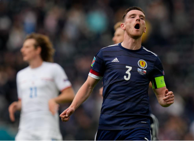 Hậu vệ Liverpool tuột mất cơ hội mười mươi cho Scotland tại EURO 2021
