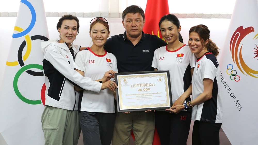 Nhận thưởng bổ sung giải b&aacute;n marathon v&ocirc; địch ch&acirc;u &Aacute; 2023 sau đ&uacute;ng nửa năm