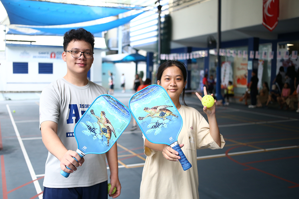 Học sinh trường quốc tế thích thú trải nghiệm vợt Pickleball DIADEM