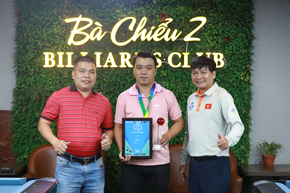 Hải Sữa đánh bại Vòng Quý, vô địch Giải HBSF Hpro 9 bi tại CLB billiards Bà Chiểu