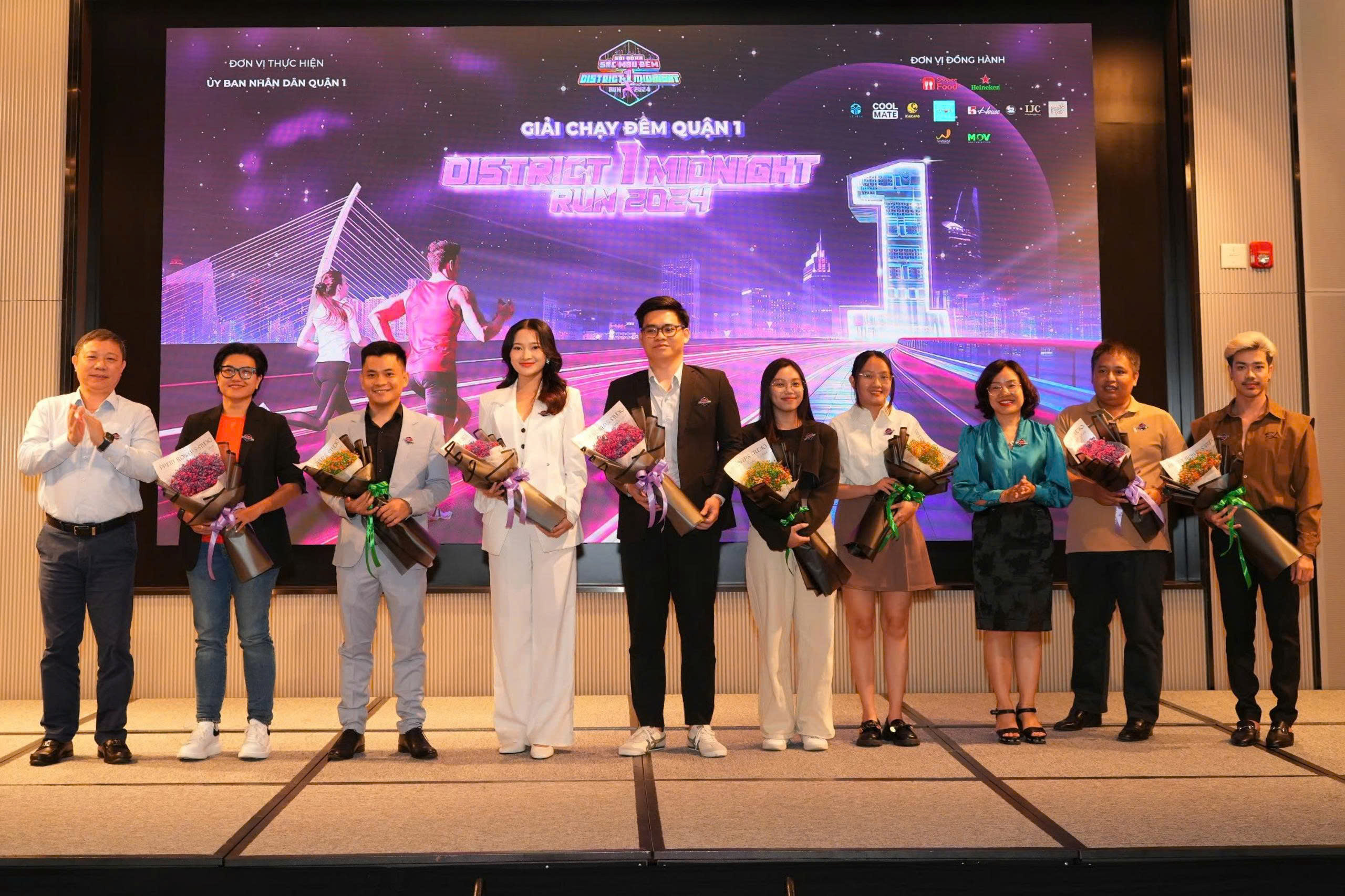Giải chạy đêm District 1 Midnight Run 2024 "Sắc màu đêm" kết nối thể thao, du lịch và phát triển kinh tế đêm