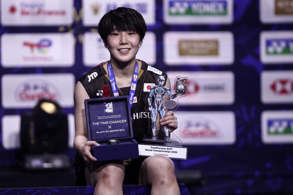 Akane Yamaguchi bắt kịp Carolina Marin với kỷ lục 3 danh hiệu v&ocirc; địch đơn nữ cầu l&ocirc;ng thế giới