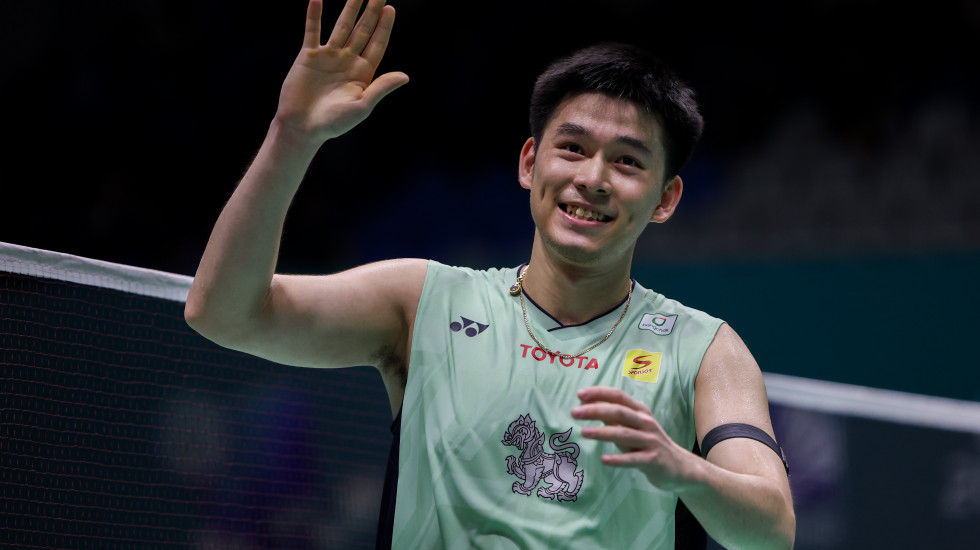 Kunlavut Vitidsarn khuất phục Antonsen sau 87 phút nghẹt thở, tiến vào bán kết giải cầu lông World Tour Finals Kunlavut Vitidsarn khuất phục Antonsen sau 87 phút nghẹt thở, tiến vào bán kết giải cầu lông World Tour Finals