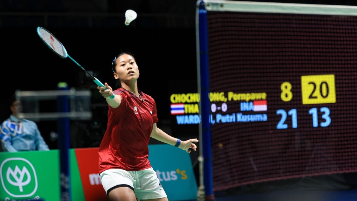 Indonesia lại nhận huy chương bạc Cầu lông Đồng đội Nữ SEA Games sau chung kết thua Thái Lan
